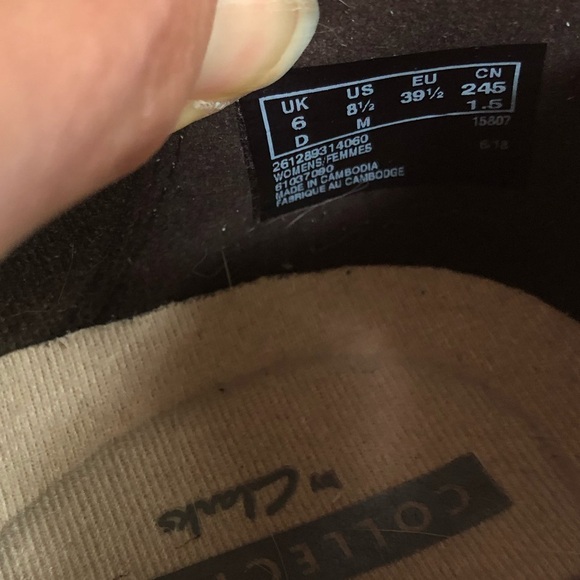 Clarks Cheyn Madi Slip-On Shoes - Picture 5 of 6